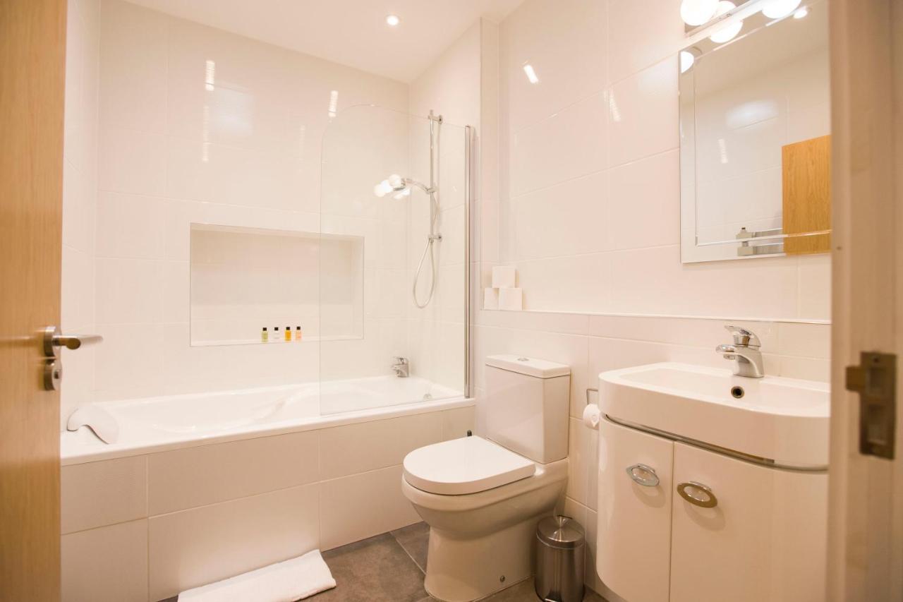 Urban Living'S ~ King Edward Luxury Apartments In The Heart Of Windsor Luaran gambar